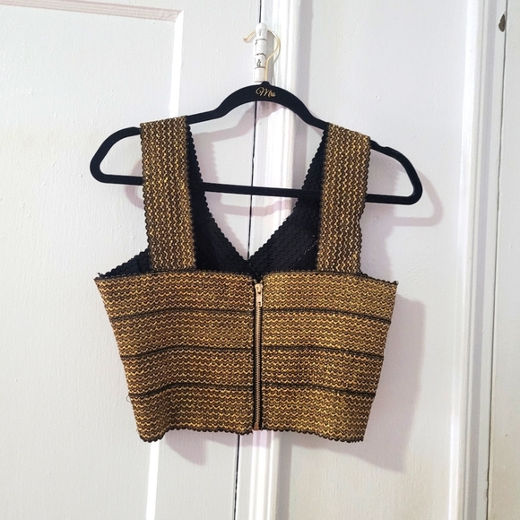 Women's Top - Picture 2 of 3